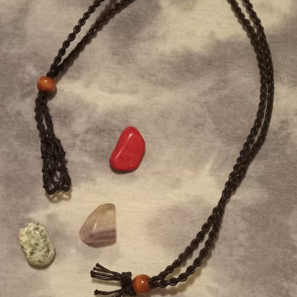 Macrame Interchangeable Stone Pouch Necklace - Picture 5 of 10